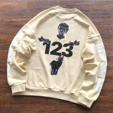 Essential 123 Off white Sweatshirt