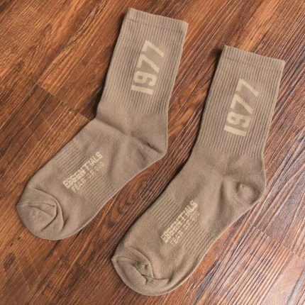 Essentials 1977 Brown Socks