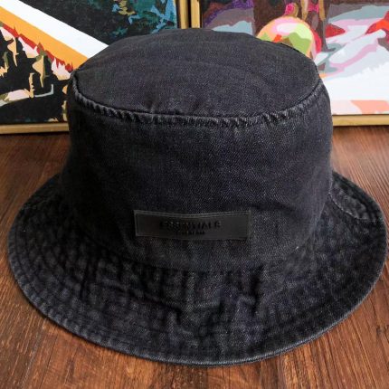Essentials Basic Black Hat