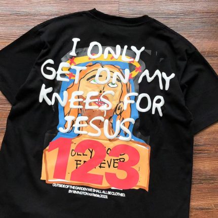 Essentials Jesus Looks Like Me Shirt